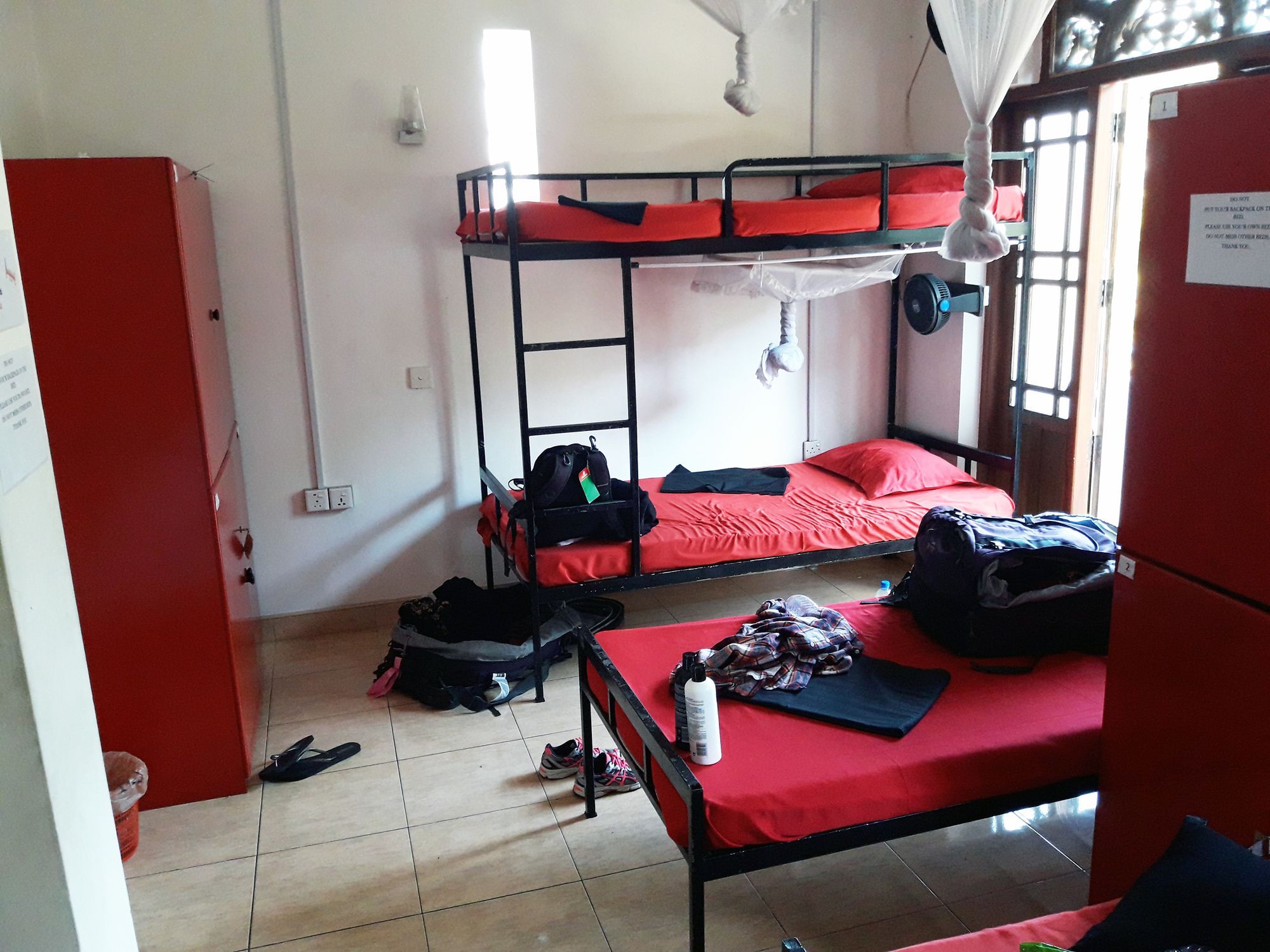 Kandy Walkers Hostel Tennekumbura Exteriör bild